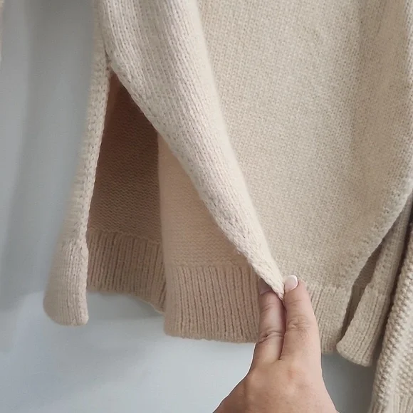 Sam Edelman Womens Sweater Long Sleeve Cream Wool Blend Side Slits. SZ Medium - Picture 6 of 13